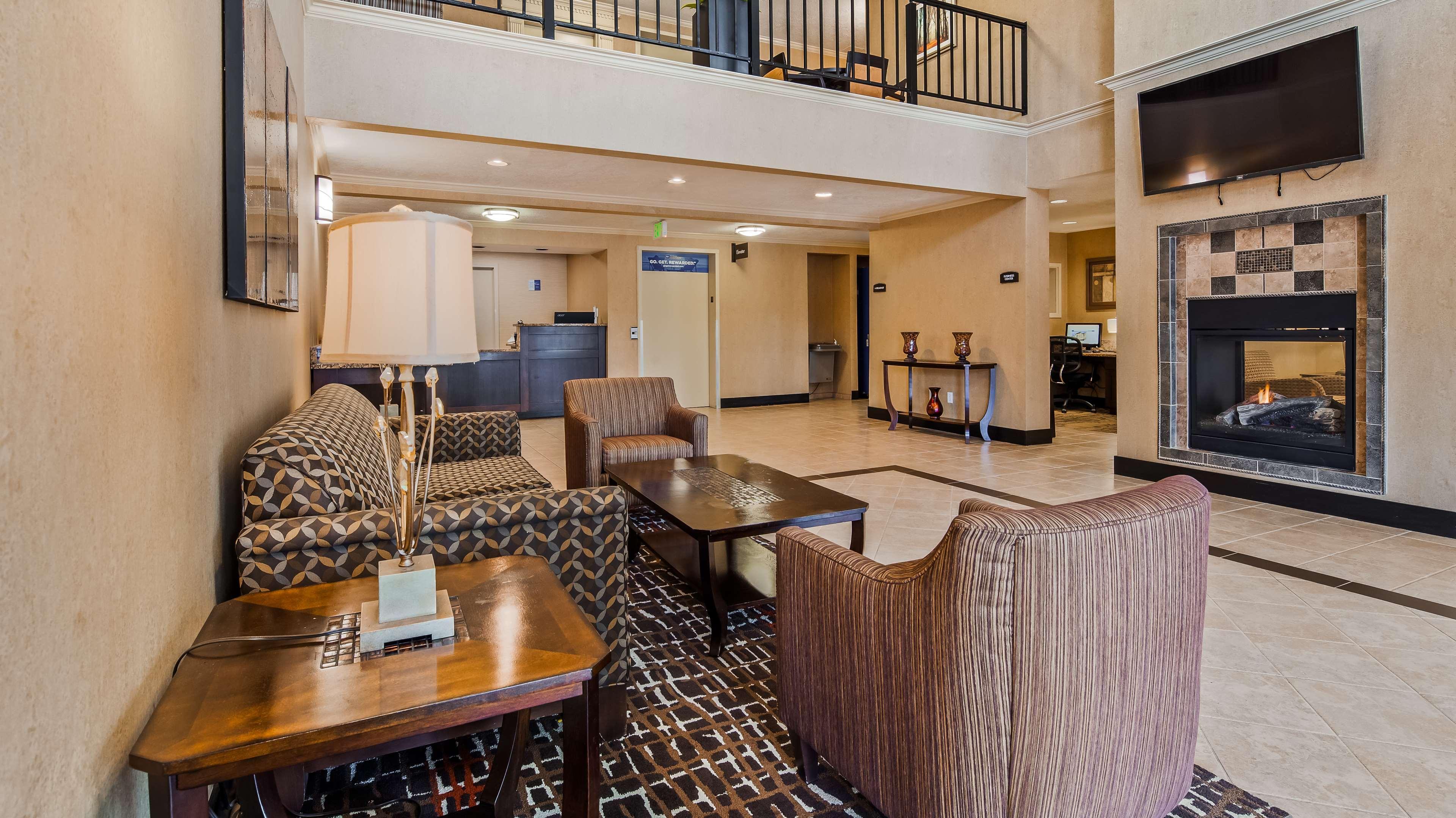 Best Western Plus Grand Manor Inn Springfield Exterior photo