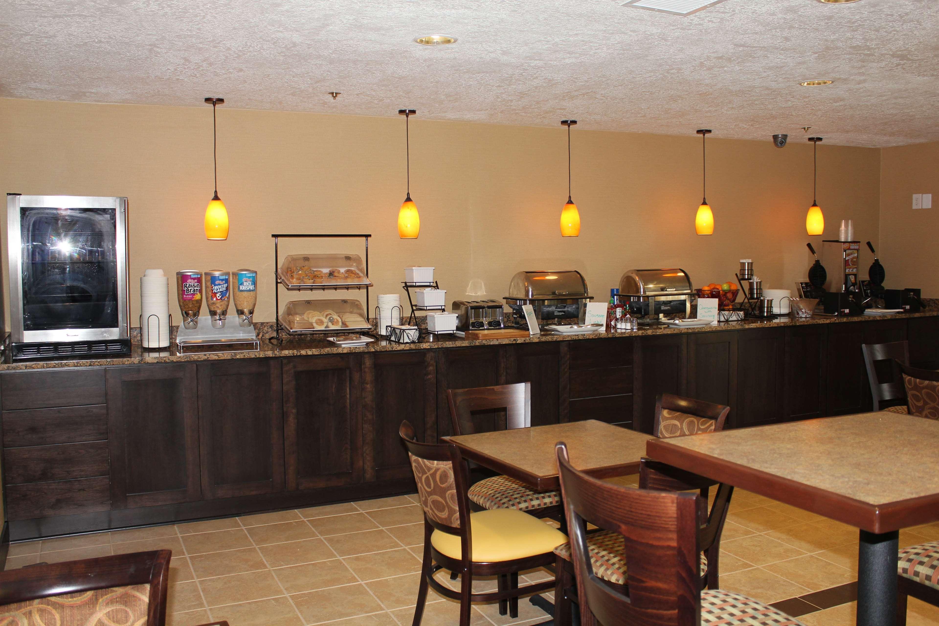 Best Western Plus Grand Manor Inn Springfield Exterior photo