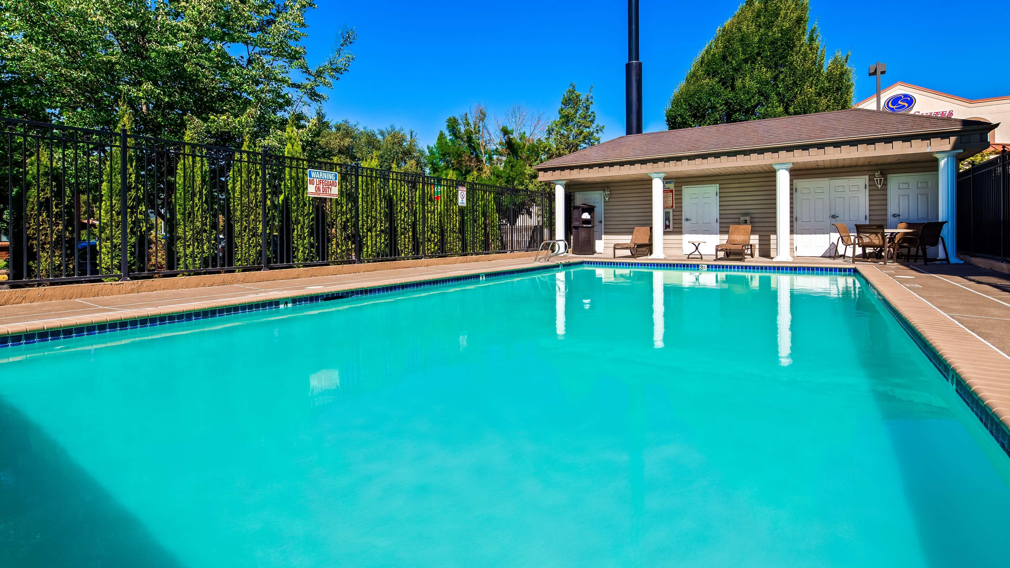 Best Western Plus Grand Manor Inn Springfield Exterior photo