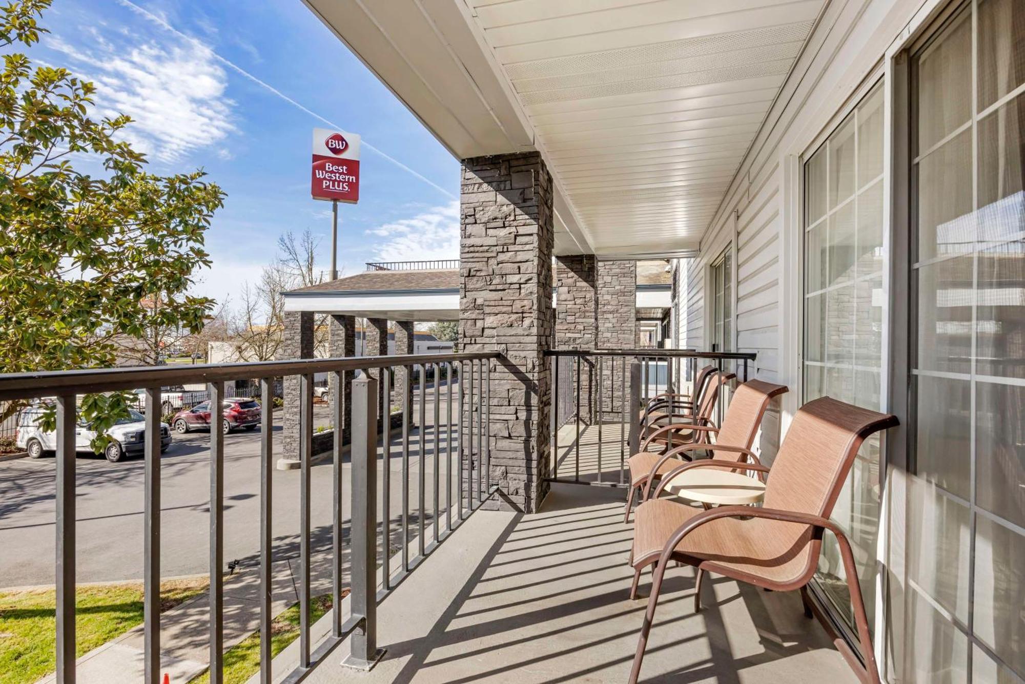 Best Western Plus Grand Manor Inn Springfield Exterior photo