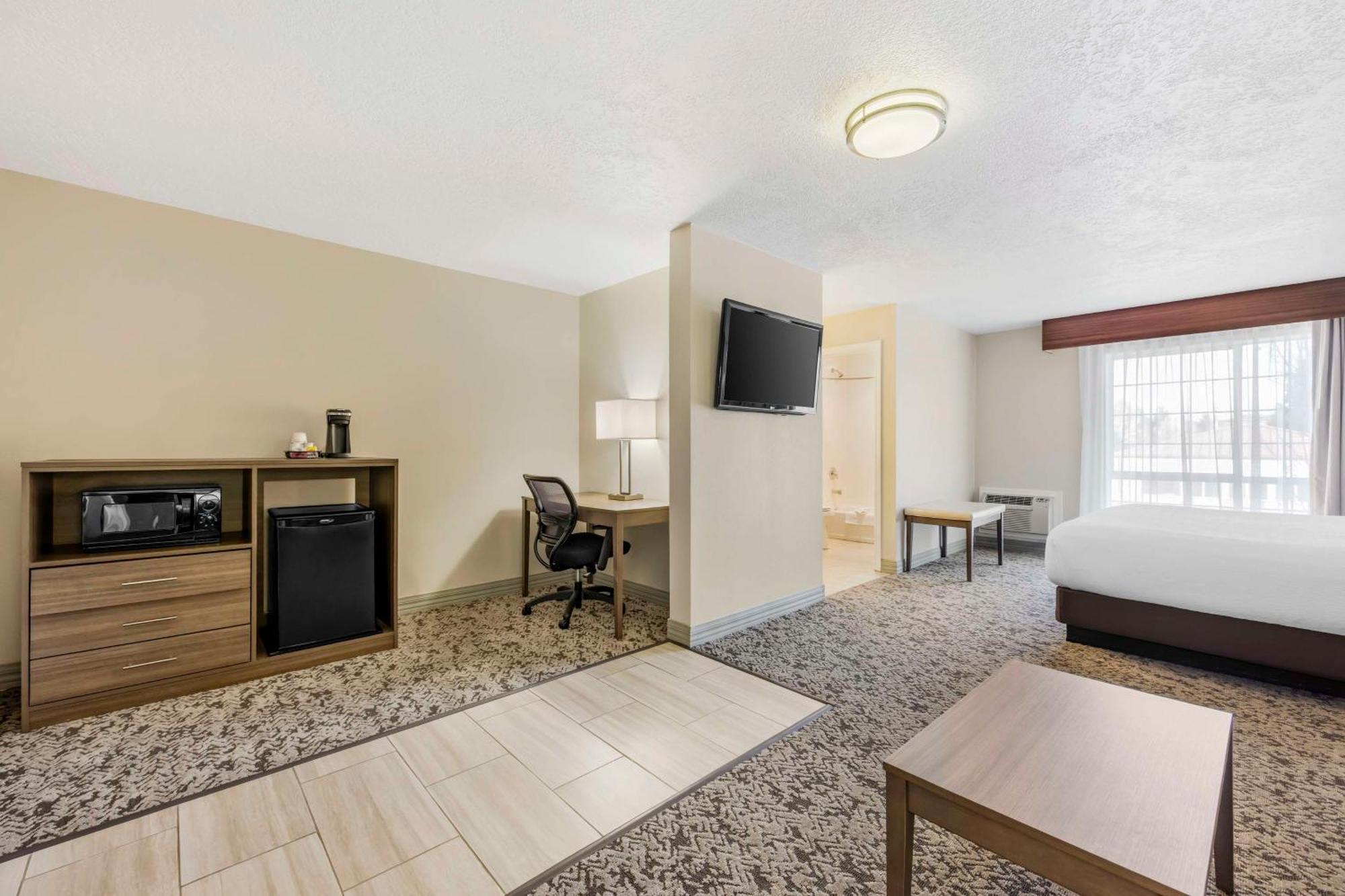 Best Western Plus Grand Manor Inn Springfield Exterior photo