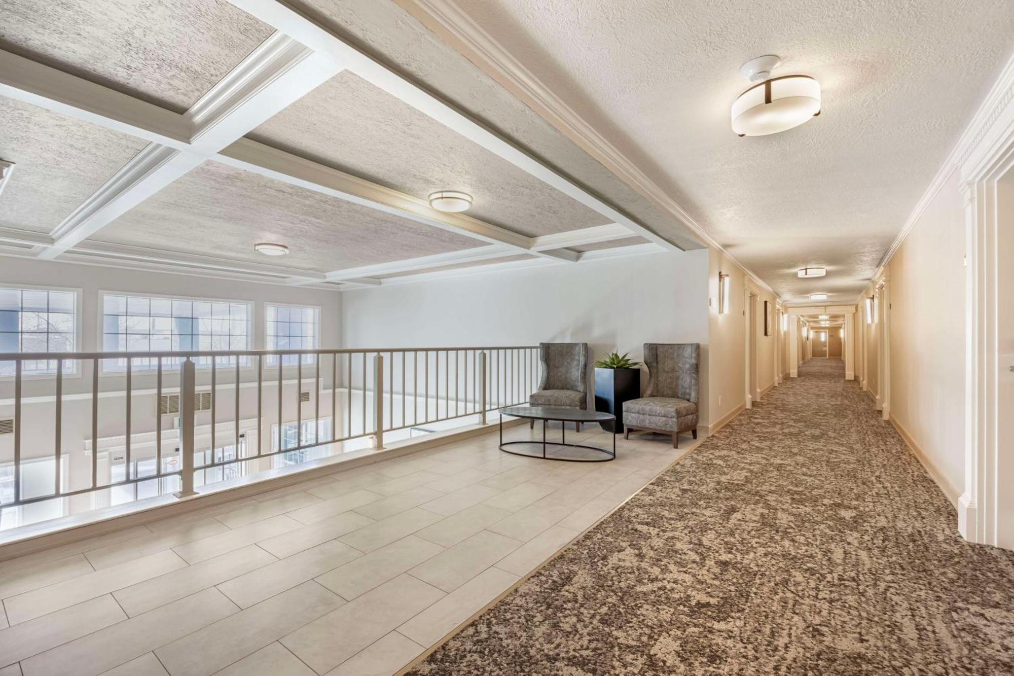Best Western Plus Grand Manor Inn Springfield Exterior photo